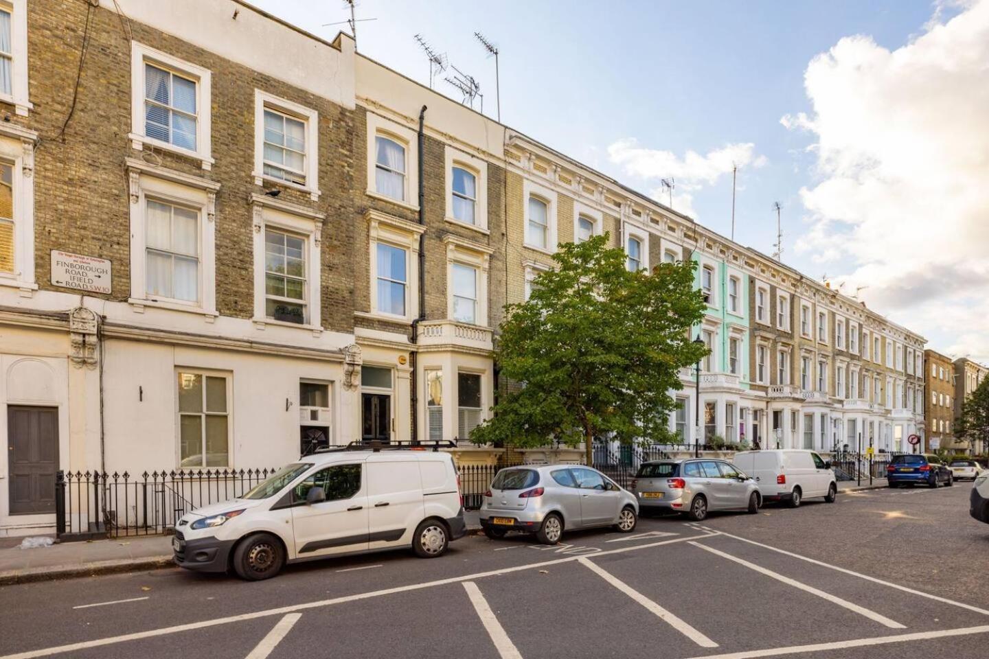 Niru Experience Hidden Gem In Chelsea 2Bd 2Ba Apartment ลอนดอน ภายนอก รูปภาพ