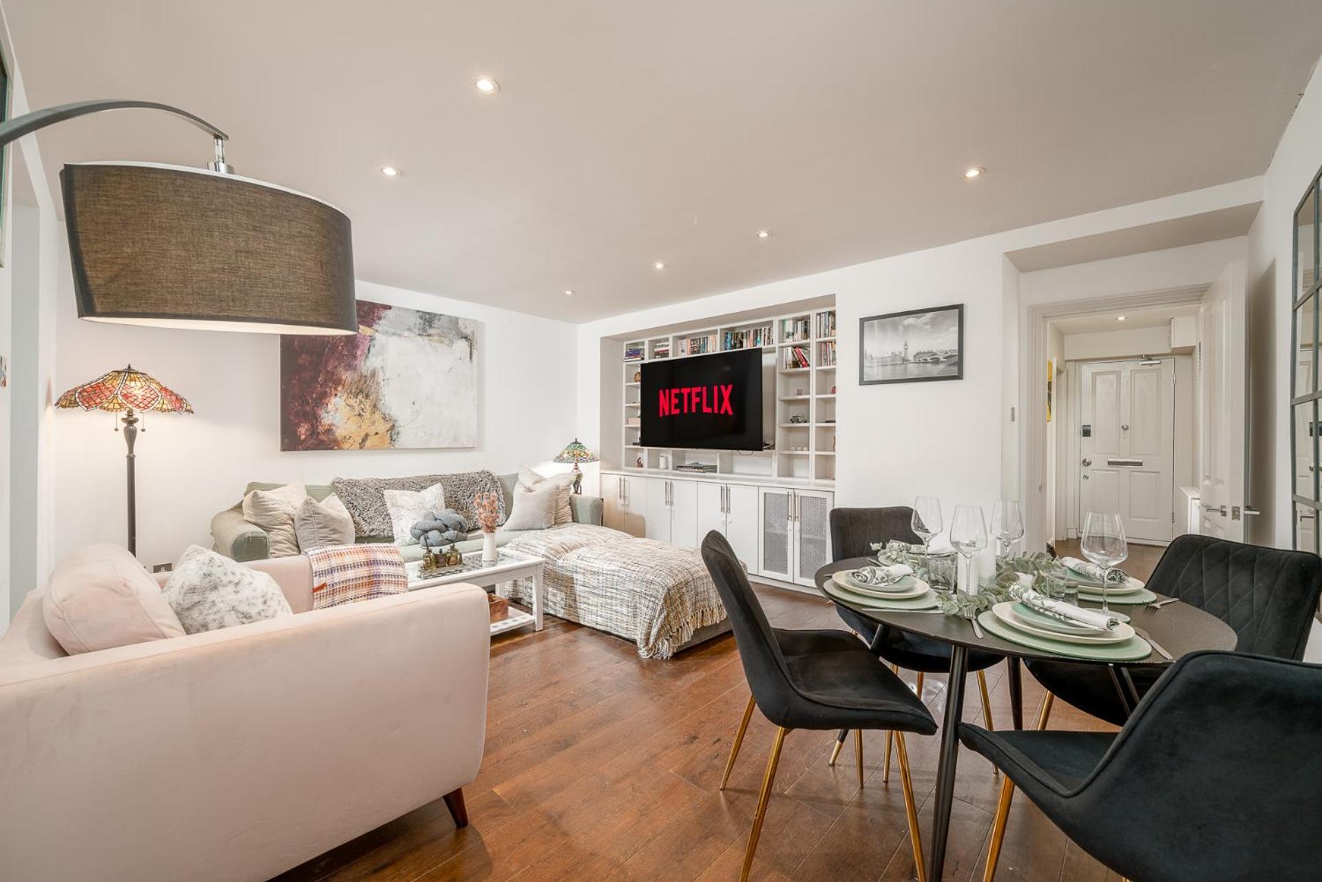 Niru Experience Hidden Gem In Chelsea 2Bd 2Ba Apartment ลอนดอน ภายนอก รูปภาพ